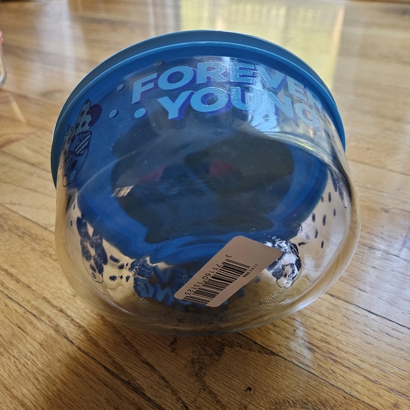 Pyrex 4cup Bowl Special Edition - Picture 3 of 6